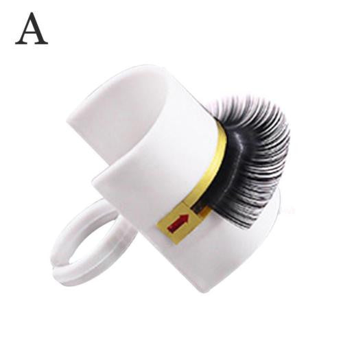Ring eyelash holder